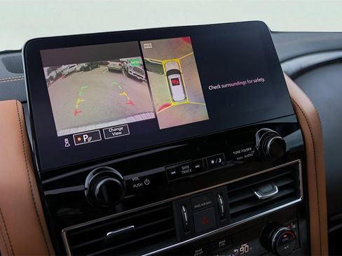 Used 2024 INFINITI QX80 Sensory w/ Cargo Package image 20