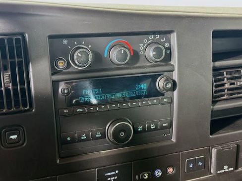 Used 2020 Chevrolet Express 3500 LT w/ LT Preferred Equipment Group image 15