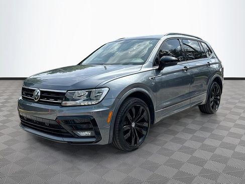 Used 2021 Volkswagen Tiguan SE R-Line FWD image 2