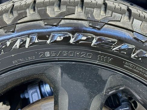 Used 2023 Jeep Grand Cherokee Limited w/ Black Appearance Package image 34