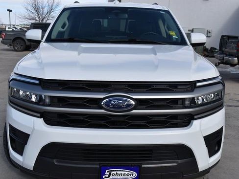 Used 2024 Ford Expedition XLT image 2