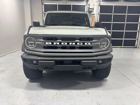 Used 2023 Ford Bronco Big Bend w/ Sasquatch Package AWD/4WD image 3