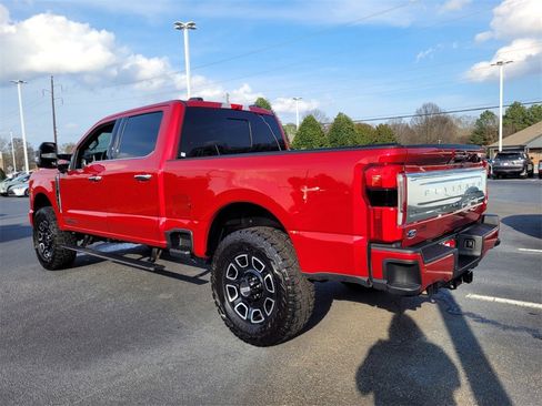Used 2024 Ford F250 Platinum image 9