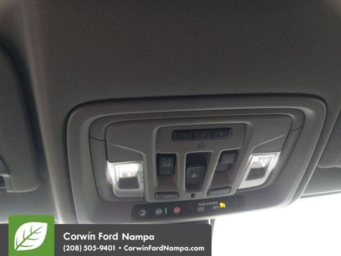 Used 2022 GMC Sierra 3500 Denali w/ Denali Ultimate Package image 21