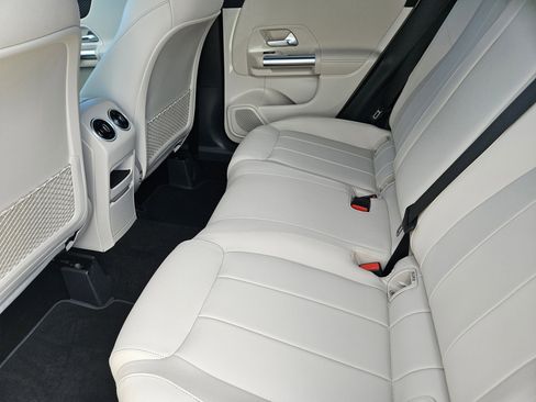 Certified 2026 Mercedes-Benz GLA 250 image 29