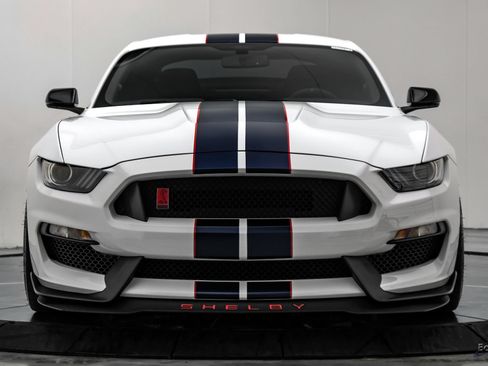 Used 2019 Ford Mustang Shelby GT350R w/ GT350R Equipment Group 920A RWD image 29