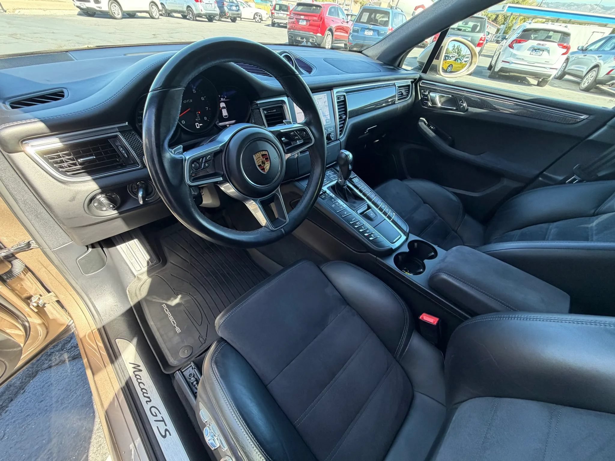 Used 2017 Porsche Macan GTS AWD/4WD image 11