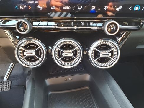 New 2025 Chevrolet Blazer EV LT image 22