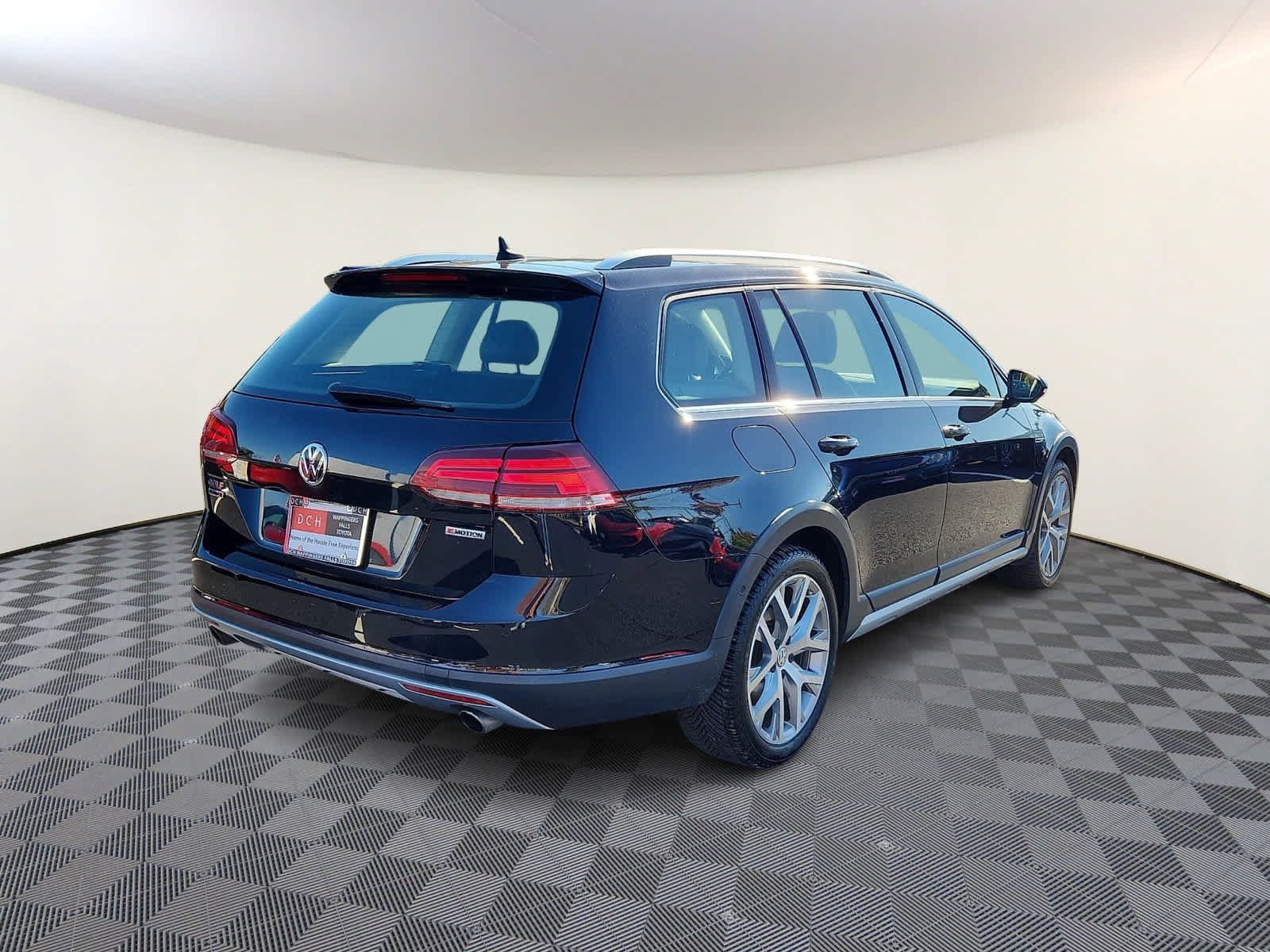 Used 2019 Volkswagen Golf Alltrack SEL AWD/4WD image 5
