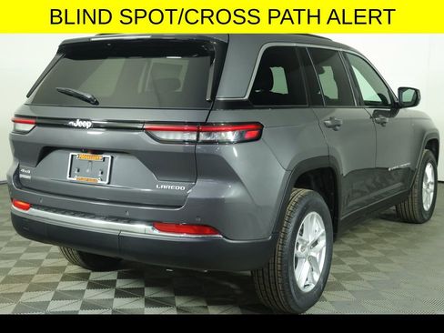 New 2026 Jeep Grand Cherokee Laredo image 9
