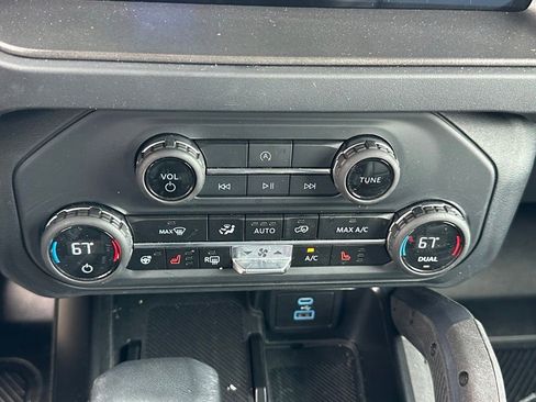 Used 2025 Ford Bronco Badlands AWD/4WD image 30