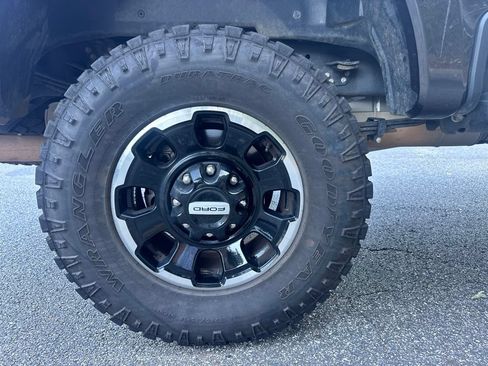 Used 2025 Ford F350 King Ranch w/ Tremor Off-Road Package AWD/4WD image 9