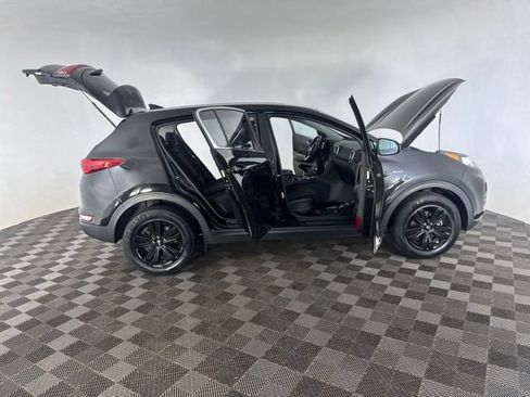 Used 2018 Kia Sportage LX AWD/4WD image 15