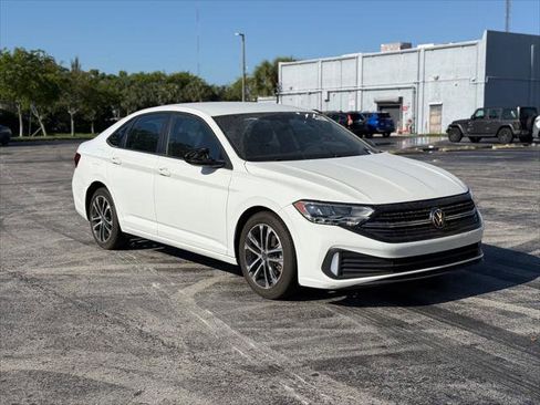 Used 2024 Volkswagen Jetta Sport FWD image 9