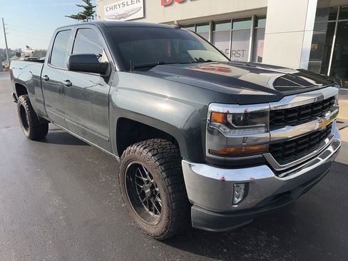 Used 2019 Chevrolet Silverado 1500 LT w/ All Star Edition image 5