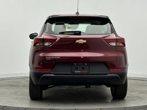 Used 2025 Chevrolet TrailBlazer LS image 6