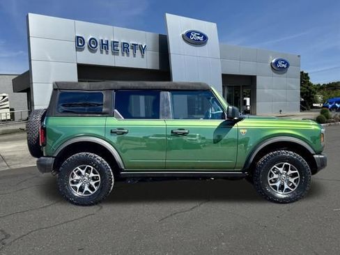 Certified 2023 Ford Bronco Badlands AWD/4WD image 5