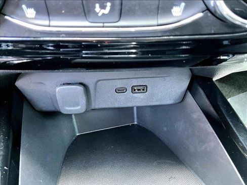 Used 2024 Chevrolet Trax ACTIV FWD image 24