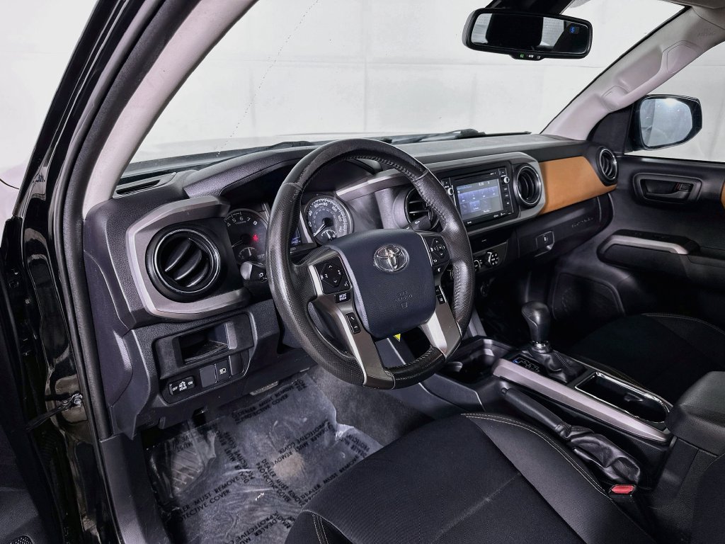Used 2019 Toyota Tacoma SR5 RWD image 10