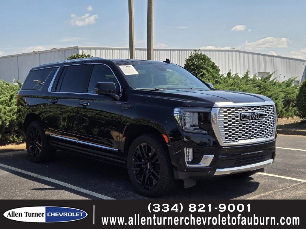 Used 2023 GMC Yukon XL Denali w/ LPO, Floor Liner Package AWD/4WD image 1