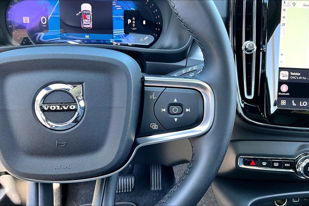 Used 2025 Volvo XC40 B5 Core AWD/4WD image 21