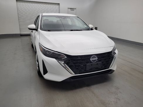 Used 2024 Nissan Sentra S FWD image 14