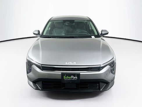 Used 2025 Kia K4 FWD image 2