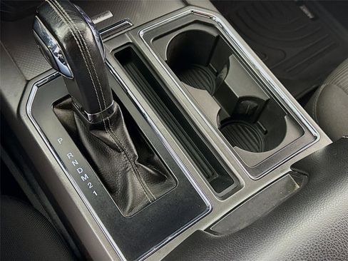 Used 2016 Ford F150 XLT w/ Equipment Group 301A Mid image 10