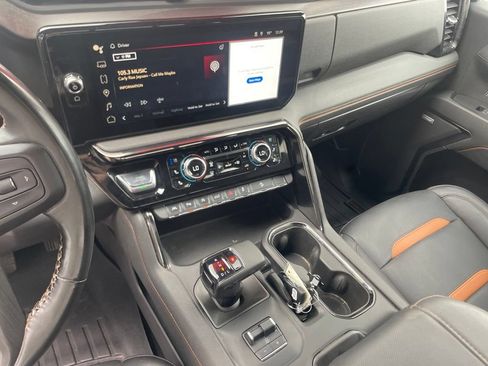 Used 2024 GMC Sierra 1500 AT4 w/ Technology Package AWD/4WD image 49