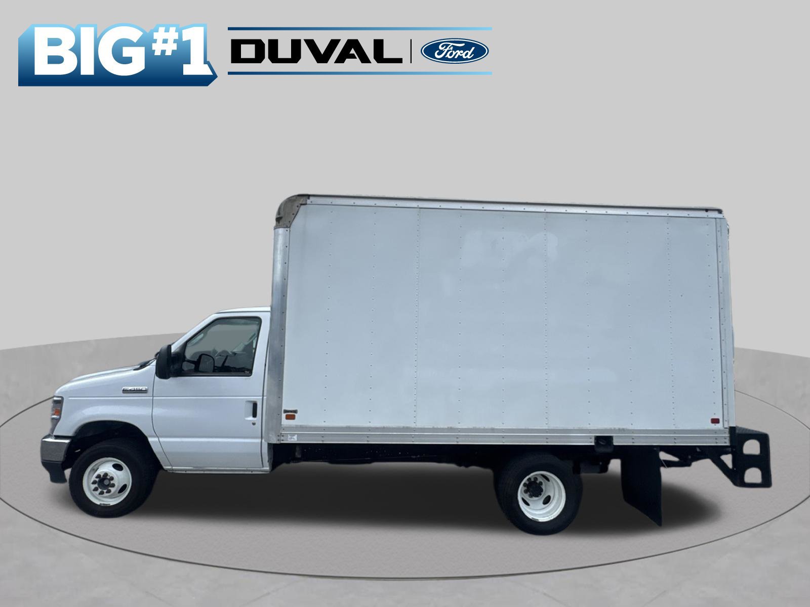 Used 2024 Ford E-450 and Econoline 450 Super Duty w/ Power Windows & Locks Group RWD image 5
