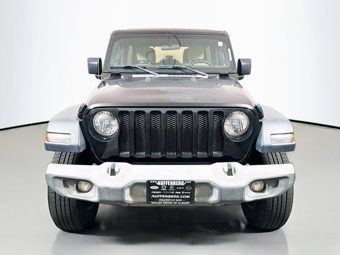 Used 2018 Jeep Wrangler Unlimited Sport S AWD/4WD image 2