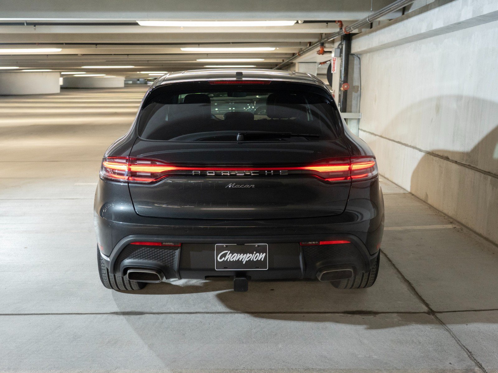 Certified 2026 Porsche Macan AWD/4WD image 10