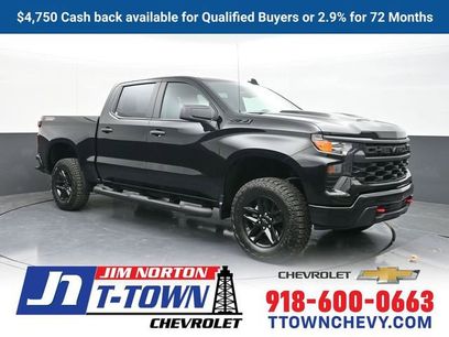 New 2026 Chevrolet Silverado 1500 Custom Trail Boss w/ LPO, Dark Essentials Package