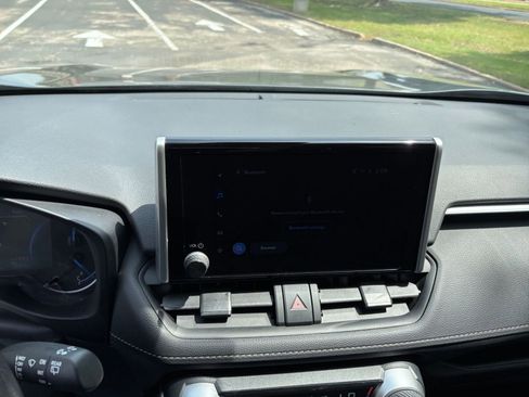 Used 2025 Toyota RAV4 LE image 17