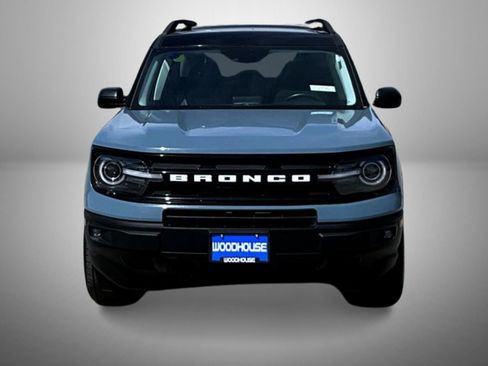 Used 2023 Ford Bronco Sport Outer Banks w/ Tech Package AWD/4WD image 2