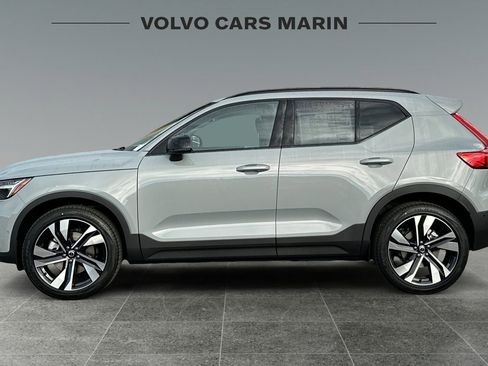 New 2026 Volvo XC40 B5 Ultra w/ Climate Package AWD/4WD image 5