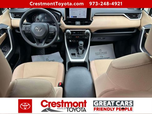 Certified 2025 Toyota RAV4 LE AWD/4WD image 10