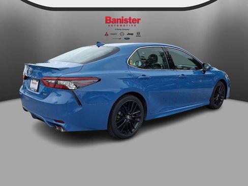 Used 2023 Toyota Camry XSE FWD image 4