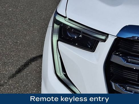 Used 2025 GMC Acadia Elevation image 12