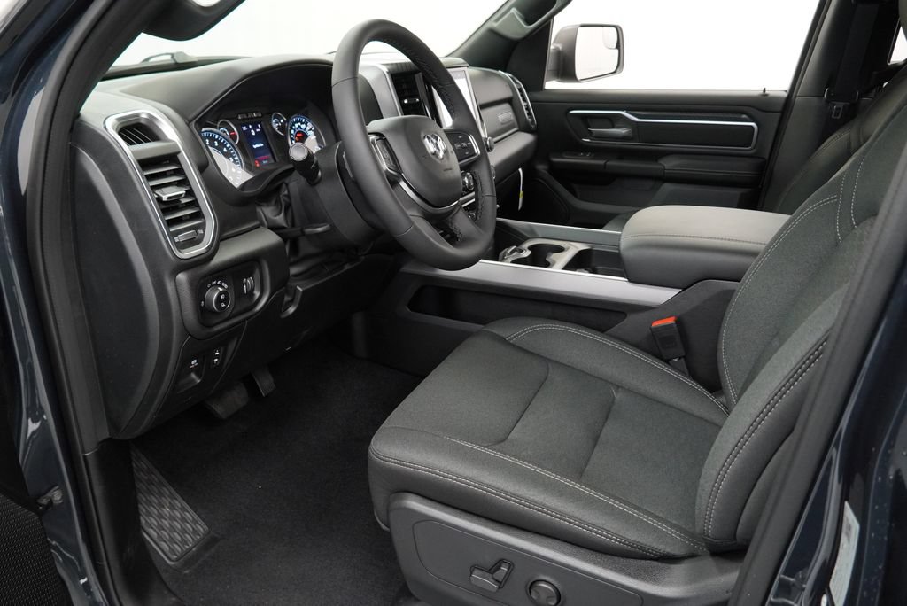 New 2026 RAM 1500 Big Horn AWD/4WD image 16