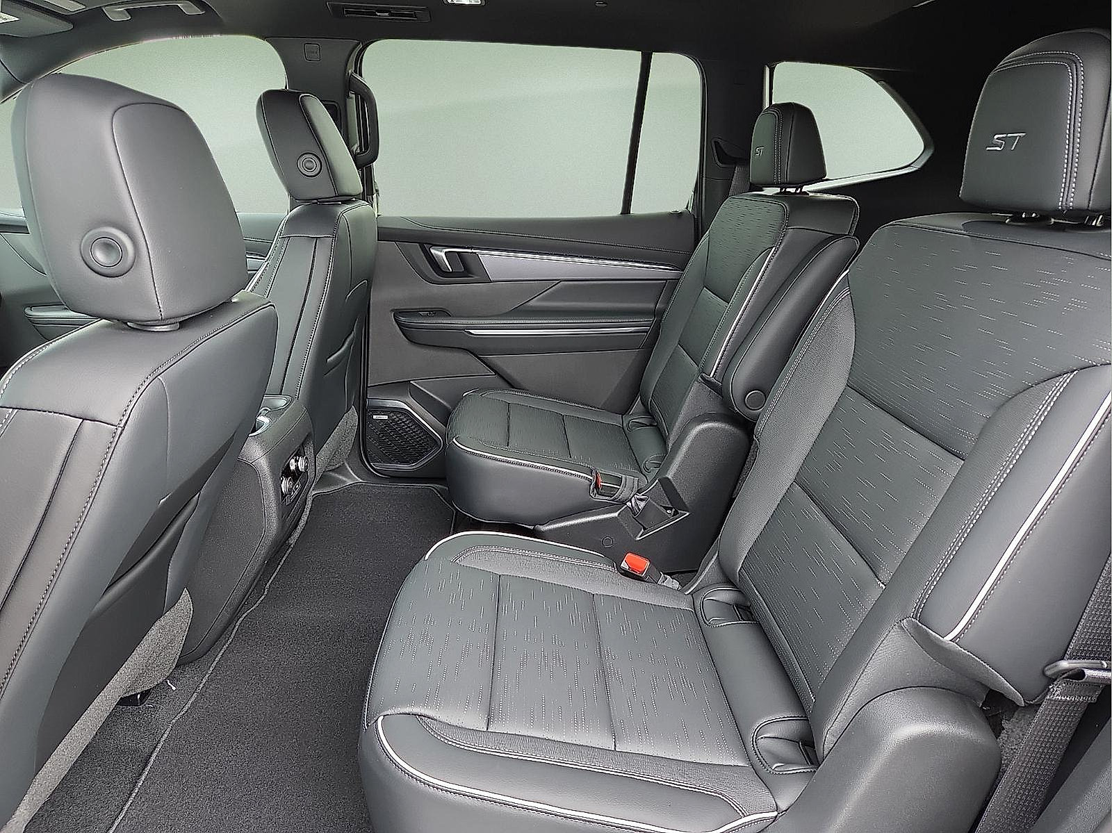 New 2026 Buick Enclave Sport Touring w/ Super Cruise Package FWD image 11