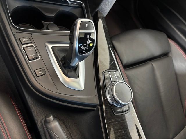 Used 2017 BMW 330i xDrive Sedan AWD/4WD image 18