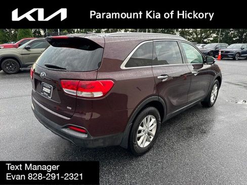 Used 2016 Kia Sorento FWD image 7