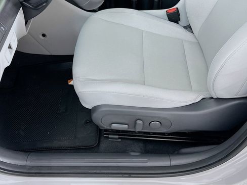 Certified 2024 Hyundai Kona SEL FWD image 20