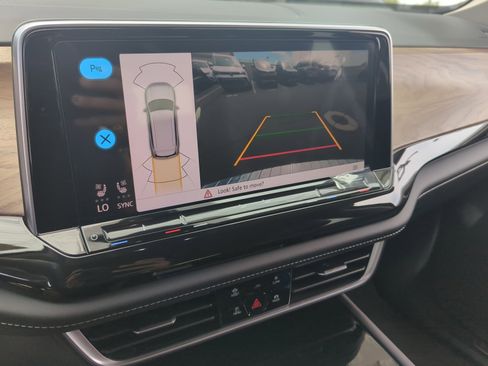 New 2026 Volkswagen Atlas SE image 27