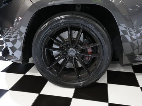 Used 2019 Jeep Grand Cherokee SRT AWD/4WD image 31