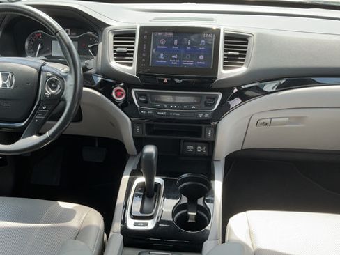Used 2019 Honda Ridgeline RTL-E image 17