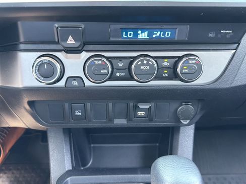 Certified 2023 Toyota Tacoma SR AWD/4WD image 17
