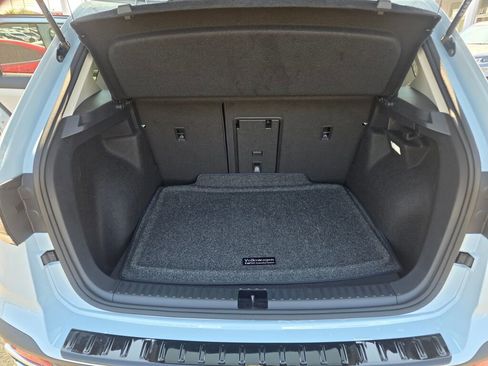 New 2025 Volkswagen Taos SE image 14