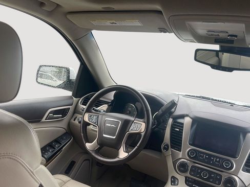 Used 2017 GMC Yukon Denali AWD/4WD image 19